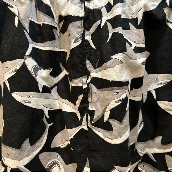 ModCloth Retrolicious | Shark Print Novelty Skirt Black Gray | Medium - Picture 7 of 12
